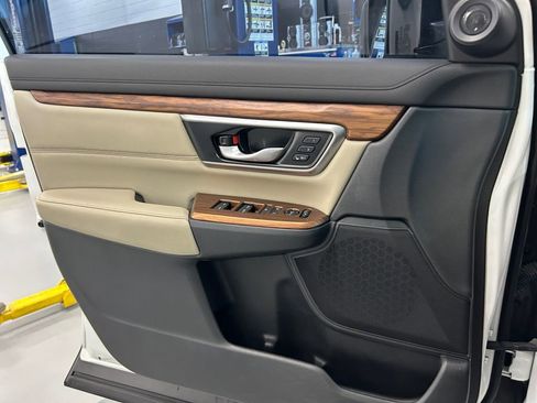 Used 2022 Honda CR-V Touring image 24