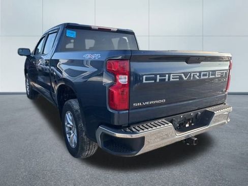 Used 2022 Chevrolet Silverado 1500 LT image 2