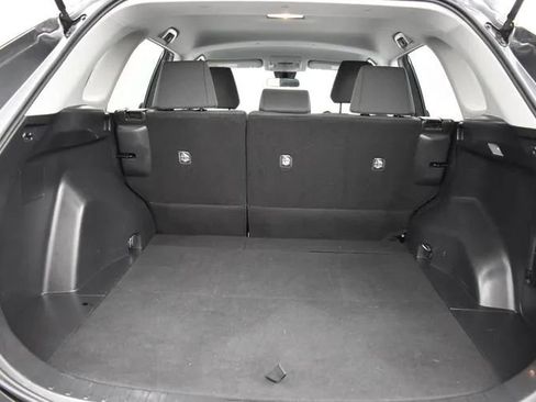 Used 2020 Toyota RAV4 LE FWD image 16