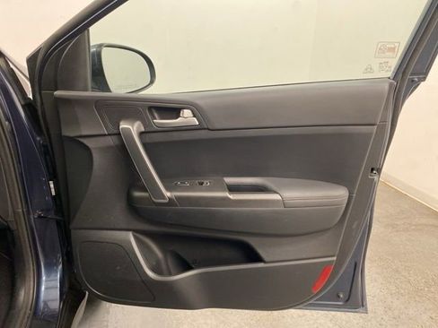 Used 2021 Kia Sportage LX image 24