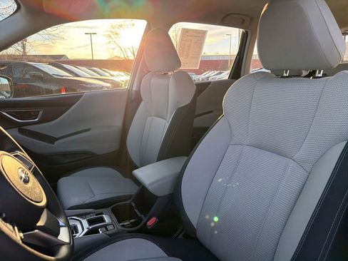 Certified 2023 Subaru Forester Base image 22