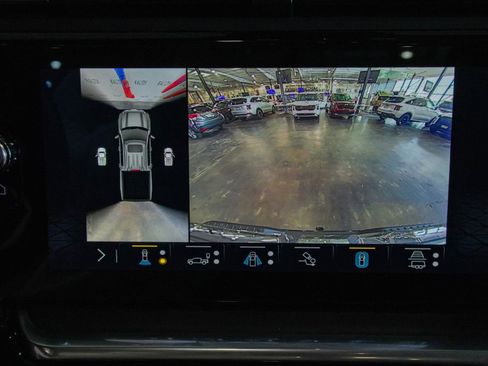 Used 2023 GMC Sierra 1500 Denali Ultimate AWD/4WD image 7