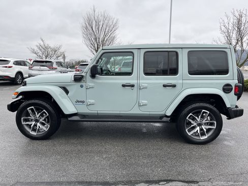 Used 2024 Jeep Wrangler Unlimited w/ Convenience Group image 6