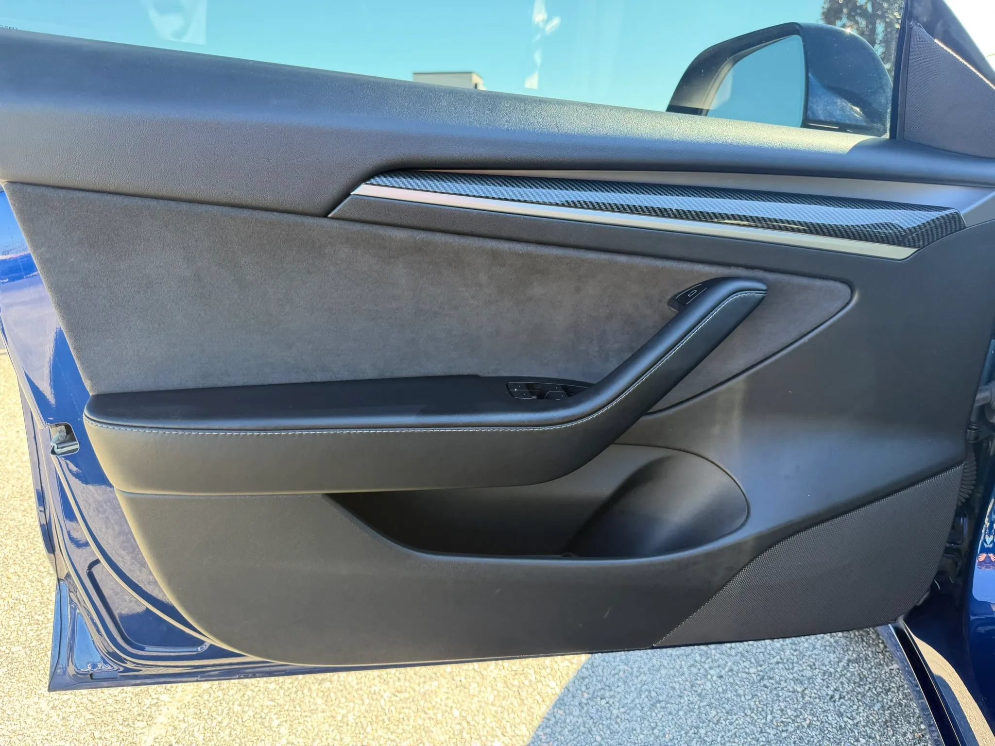 Used 2021 Tesla Model 3 Standard Range Plus RWD image 9