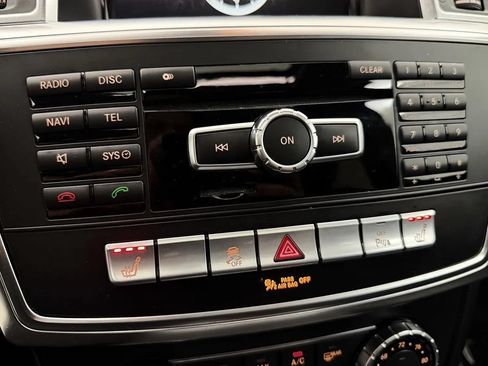 Used 2014 Mercedes-Benz GL 450 4MATIC image 23