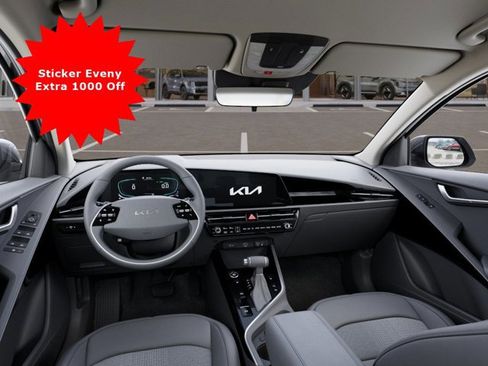 New 2025 Kia Niro EX image 17