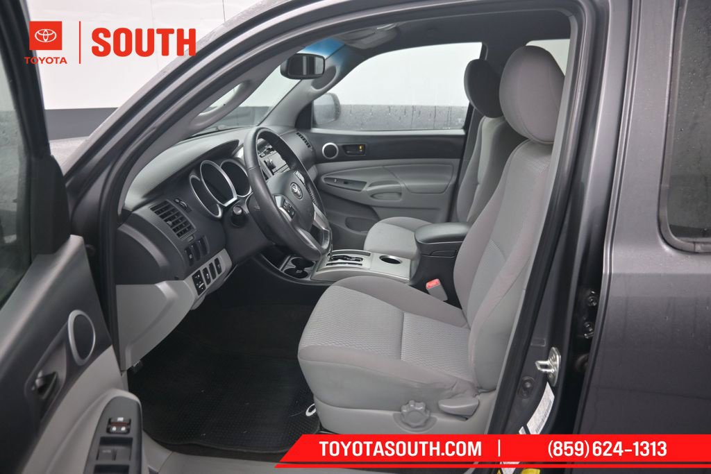 Used 2012 Toyota Tacoma 4x4 Double Cab w/ SR5 Pkg image 9