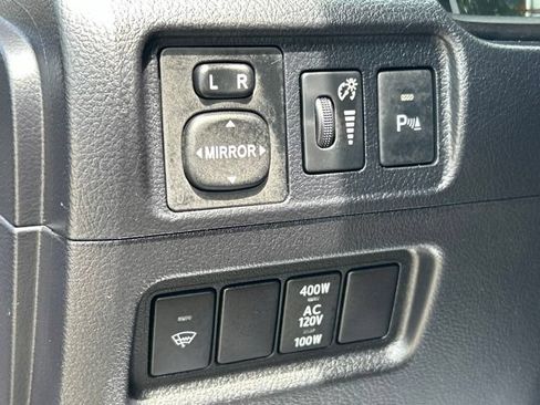 Used 2019 Toyota 4Runner Limited AWD/4WD image 24