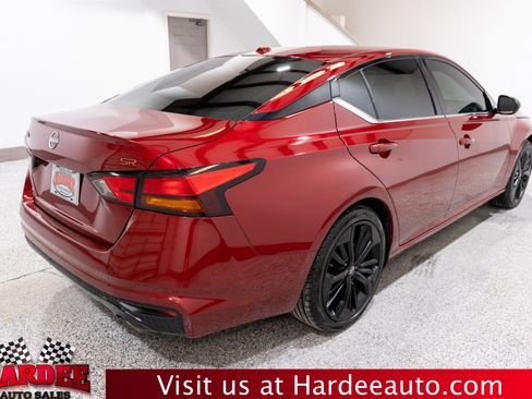 Used 2024 Nissan Altima 2.5 SR FWD image 5