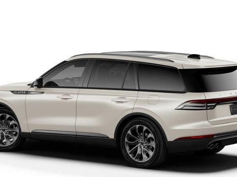New 2027 Lincoln Aviator AWD image 24