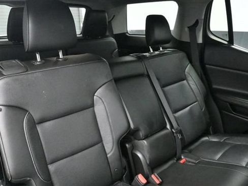 Used 2018 GMC Acadia SLT FWD image 13