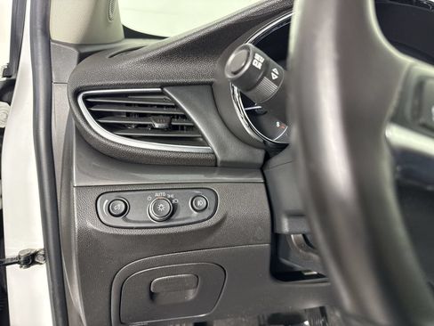 Used 2017 Buick Encore Sport Touring AWD/4WD image 14