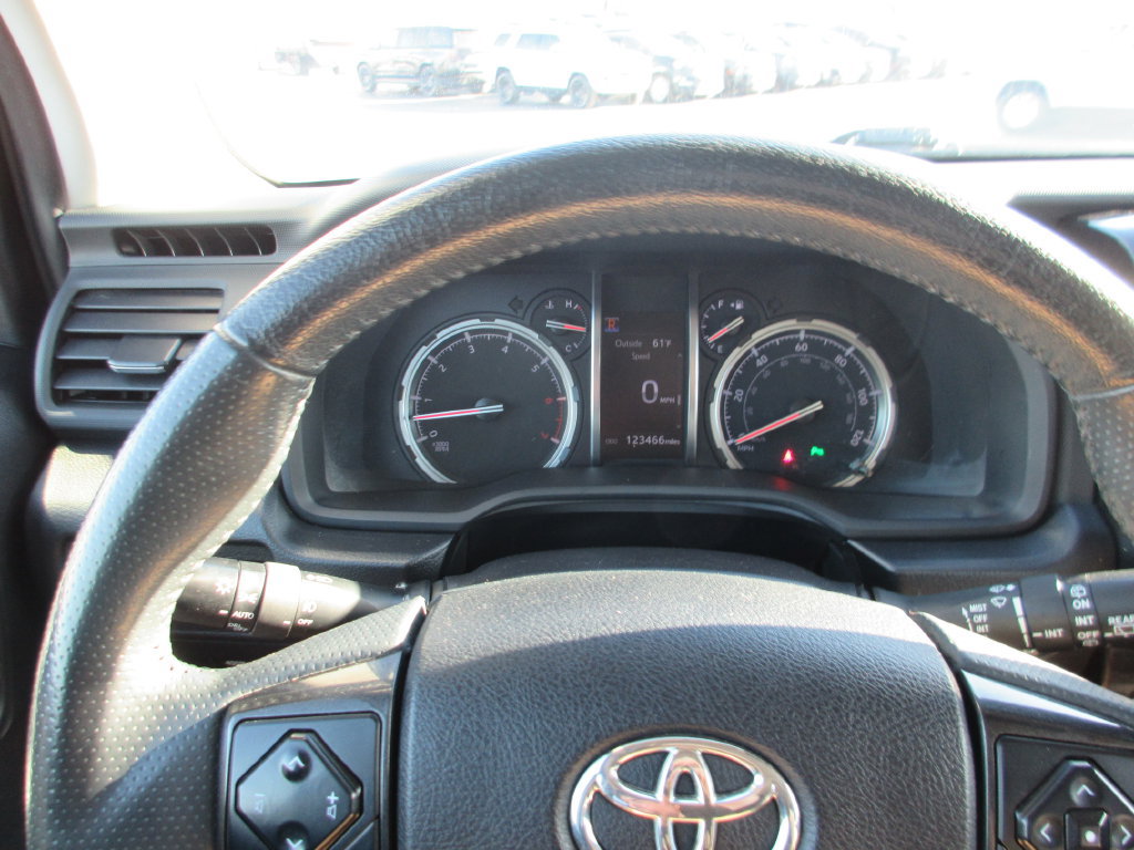 Used 2021 Toyota 4Runner Nightshade AWD/4WD image 31