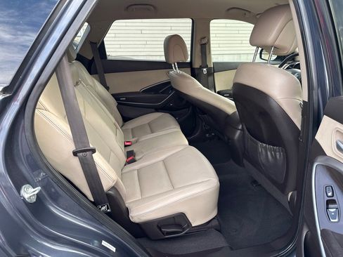 Used 2013 Hyundai Santa Fe GLS image 13