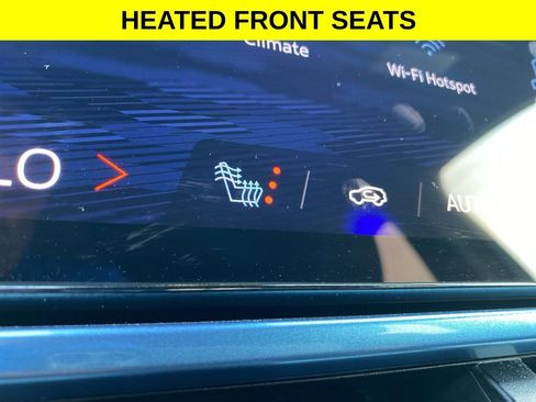 Used 2025 Chevrolet Equinox EV LT w/ Convenience Package image 13