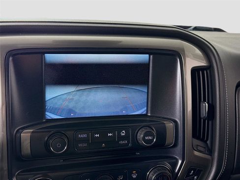 Used 2018 Chevrolet Silverado 1500 High Country image 8