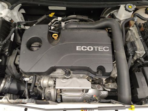 Used 2020 Chevrolet Equinox LT FWD image 30