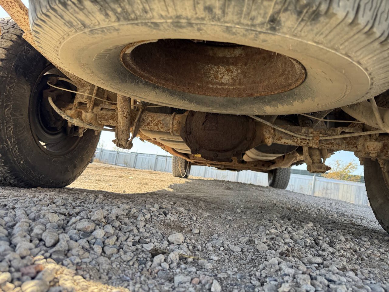 Used 2000 Chevrolet Silverado 1500 LS w/ Off-Road Chassis Pkg AWD/4WD image 16