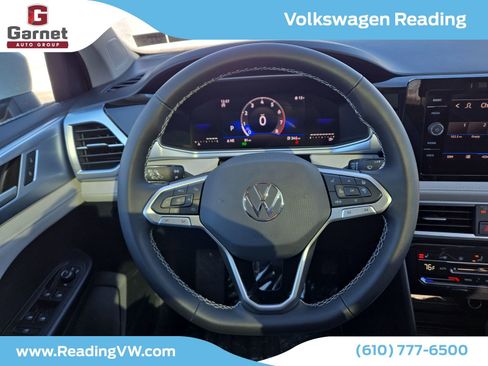 New 2025 Volkswagen Taos SE image 20