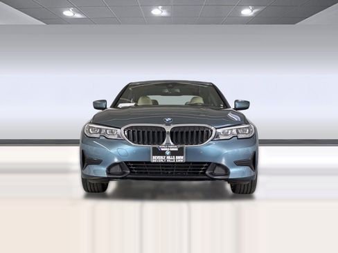 Used 2019 BMW 330i Sedan w/ Premium Package RWD image 5