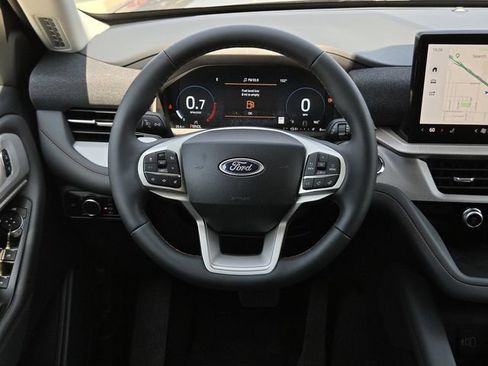 New 2026 Ford Explorer Active RWD image 18