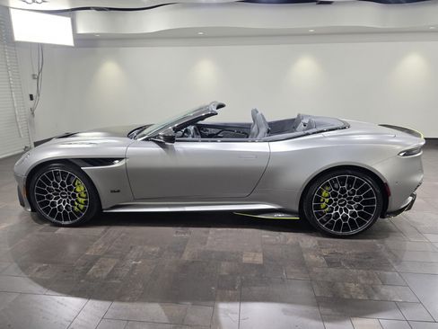 Used 2023 Aston Martin DBS Superleggera Volante RWD image 19