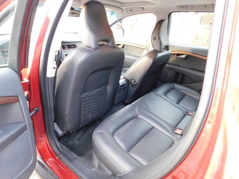 Used 2011 Volvo XC70 3.2 image 29
