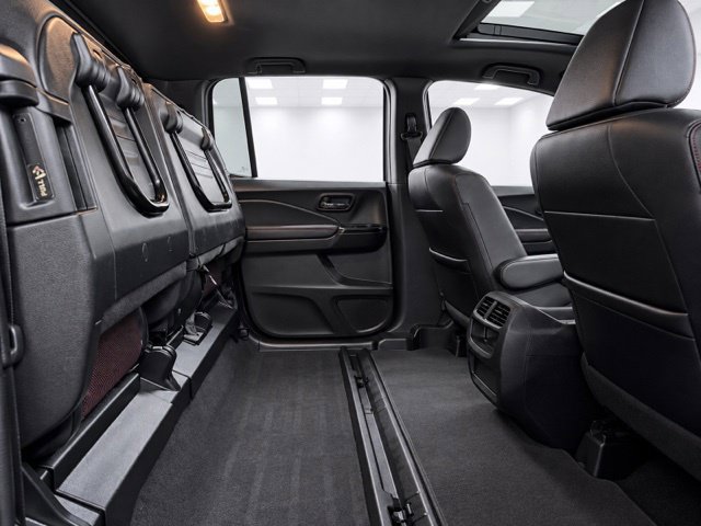 Used 2023 Honda Ridgeline Black Edition image 31