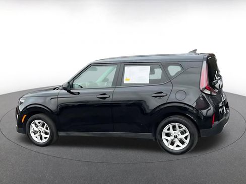 Used 2025 Kia Soul LX w/ LX Technology Package image 10