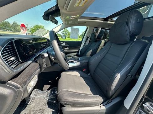 Used 2026 Mercedes-Benz GLS 450 4MATIC image 16