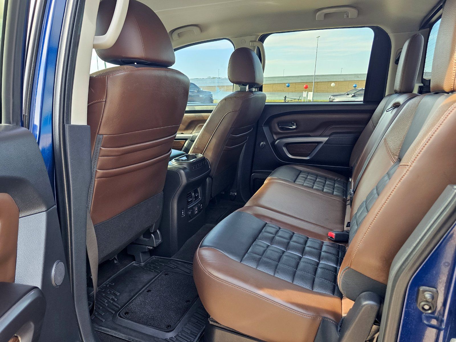Used 2019 Nissan Titan Platinum Reserve w/ Platinum Utility Package AWD/4WD image 33