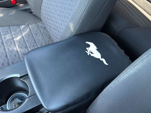 Used 2008 Ford Mustang GT RWD image 25