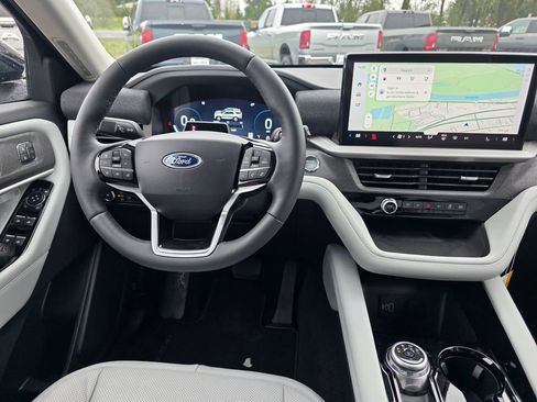 New 2026 Ford Explorer Platinum w/ LUX Leather Package image 10