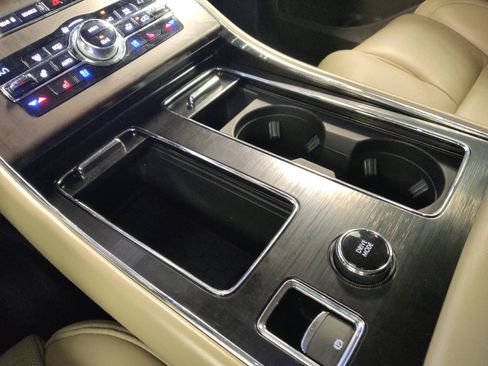 Used 2020 Lincoln Aviator Reserve w/ Equipment Group 202A AWD/4WD image 26