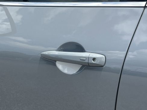 New 2026 Nissan Pathfinder Platinum FWD image 30