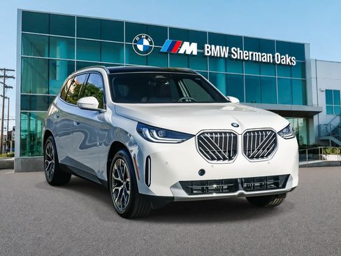 Used 2026 BMW X3 xDrive30i w/ Convenience Package AWD/4WD image 5