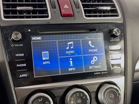 Used 2015 Subaru Crosstrek 2.0i Premium image 32