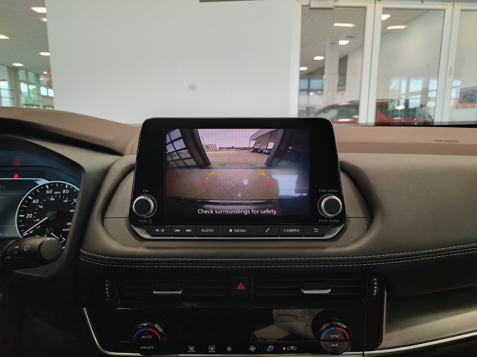 Used 2023 Nissan Rogue SV FWD image 17