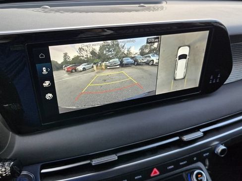 Used 2024 Hyundai Palisade Limited FWD image 19
