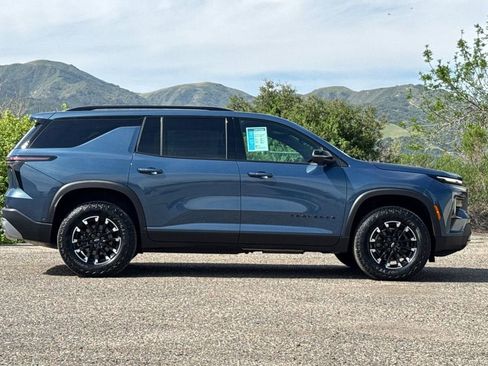 New 2026 Chevrolet Traverse Z71 w/ Enhanced Driving Package AWD/4WD image 3
