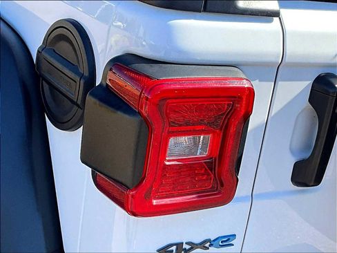 Used 2022 Jeep Wrangler Unlimited Rubicon 4xe w/ Cold Weather Group image 32