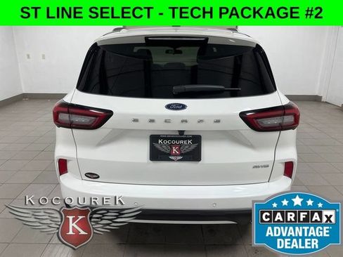 Used 2023 Ford Escape ST-Line Select AWD/4WD image 5