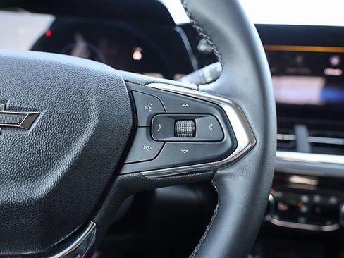 Used 2025 Chevrolet Trax ACTIV image 37