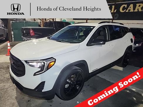 Used 2020 GMC Terrain SLE w/ Driver Convenience Package image 1