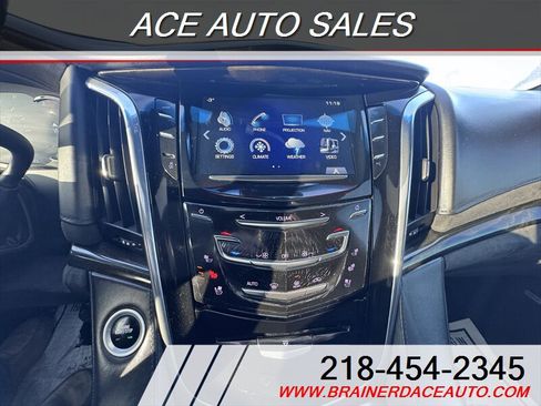 Used 2017 Cadillac Escalade Platinum image 13