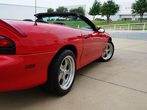 Used 1995 Chevrolet Camaro Z28 image 31