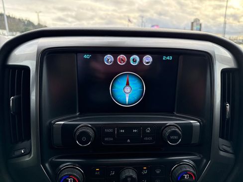 Used 2017 Chevrolet Silverado 2500 LT w/ LT Convenience Package image 27