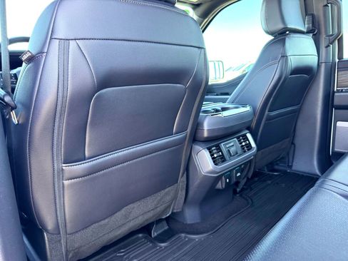 Used 2025 Ford F150 Lariat w/ Equipment Group 502A High AWD/4WD image 20