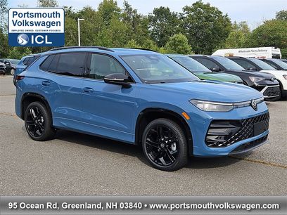 New 2025 Volkswagen Tiguan SE R-Line