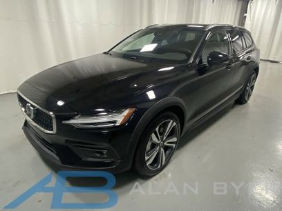 Certified 2025 Volvo V60 B5 Cross Country Plus